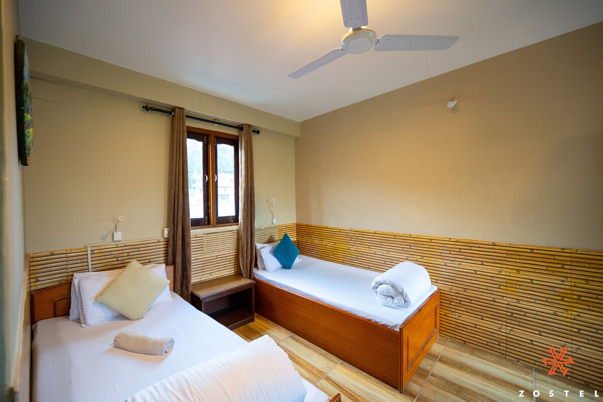Twin bed Private Room in Pokhara — photo