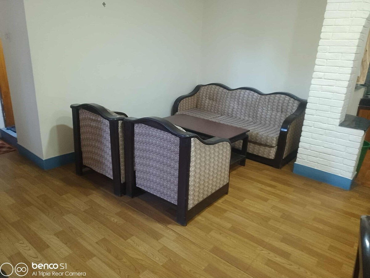 Quiet Retreat near Losal Street — photo