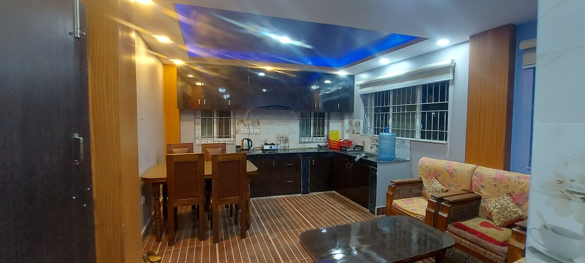 Indi Sweet Home — photo