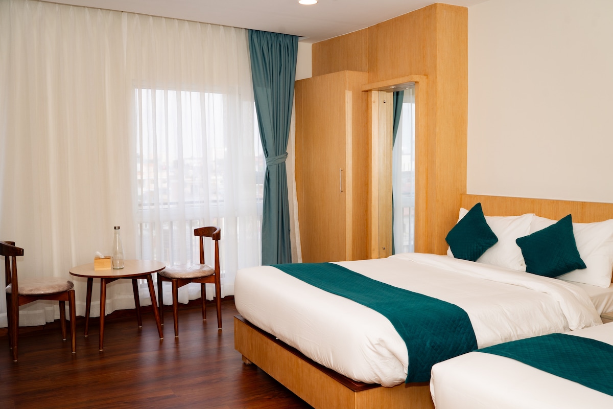 Premier Family Room - Marlo Hotels