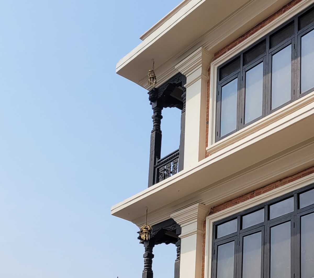 SUPER HOST | Juliet Balcony Queen Bed & Breakfast! — photo