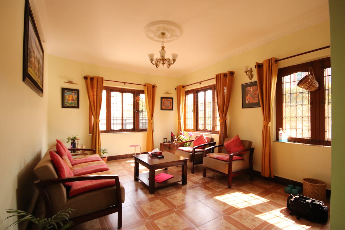 Queen's Forest Apartment