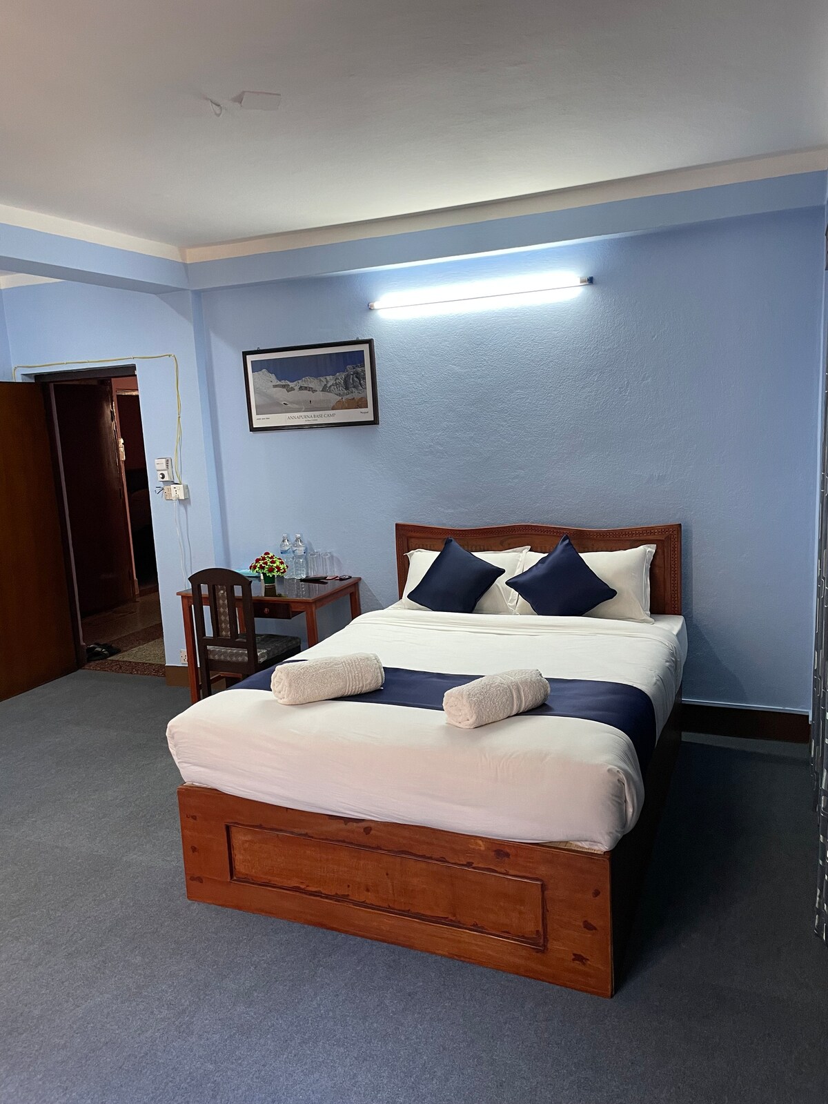 Andrew Home Annapurna Room 24 qm