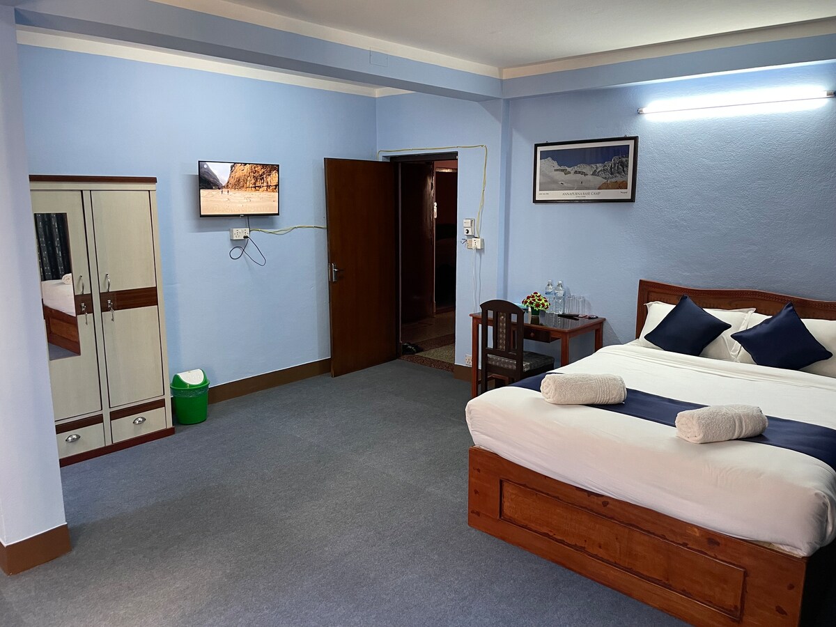 Andrew Home Annapurna Room 24 qm — photo