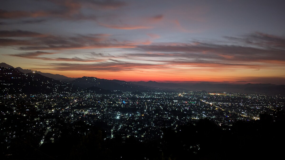 Serenity in the Mountains/Birdsong & Skyline Views — photo