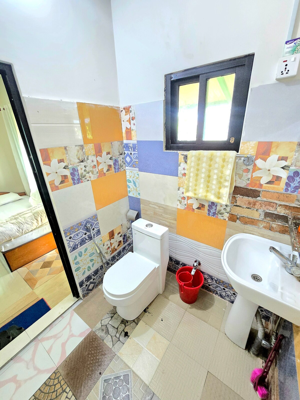 Lakeview Eco Lodge in Pokhara (10 Rooms Total) — photo