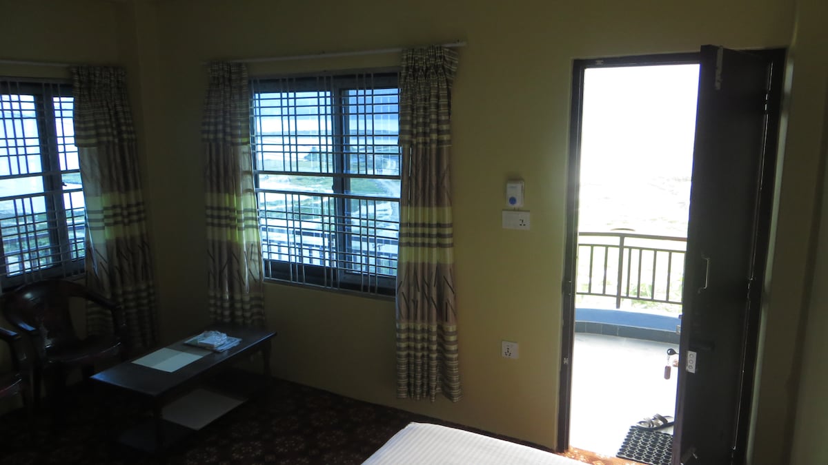 Hotel Full Lake View — photo