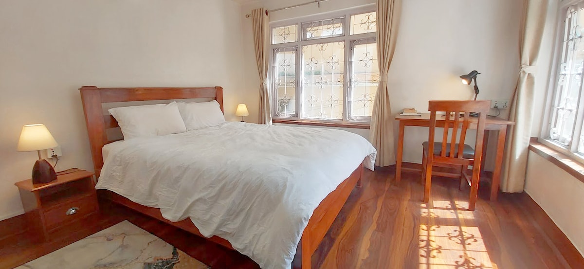 Himalayan Comfort 2BHK Apartment near Thamel — photo