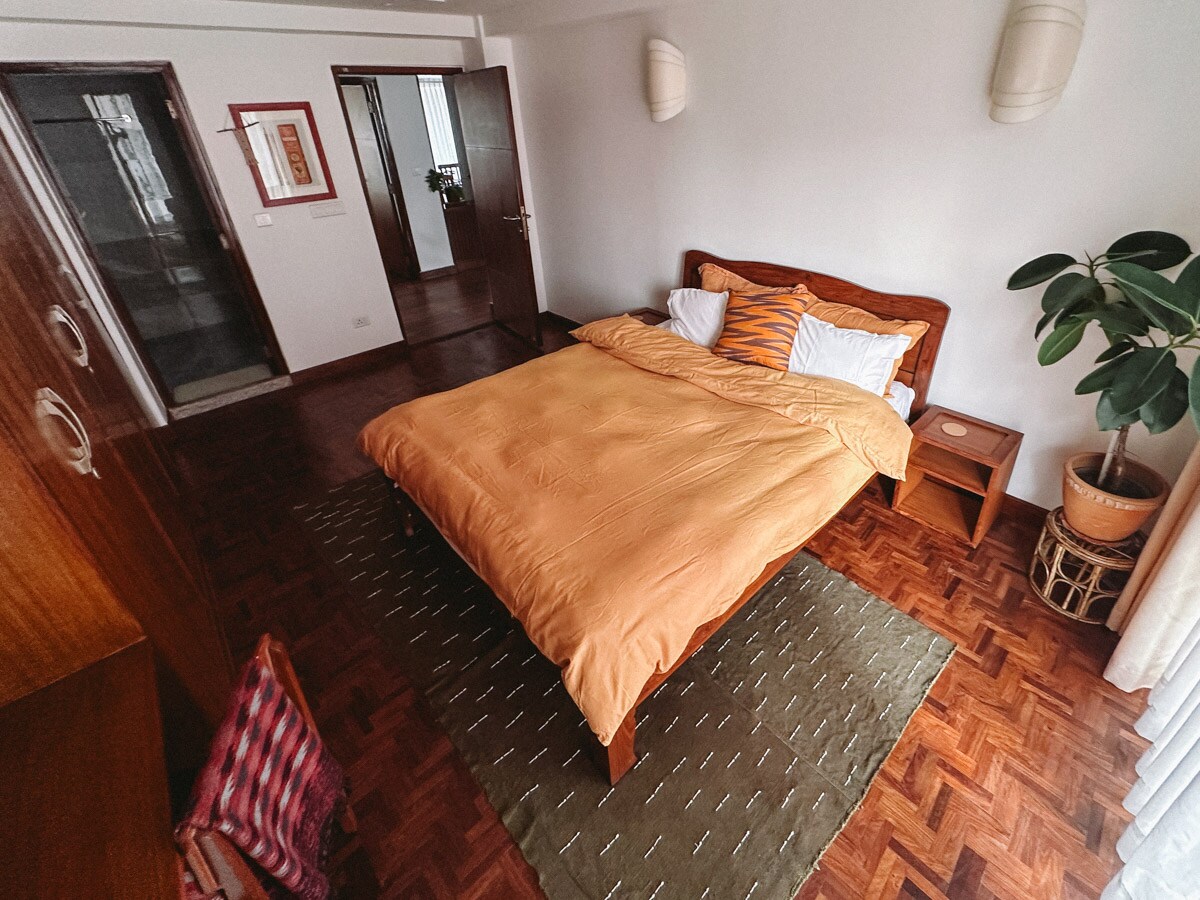 Marigold Room @ The Sattya Apartment — photo