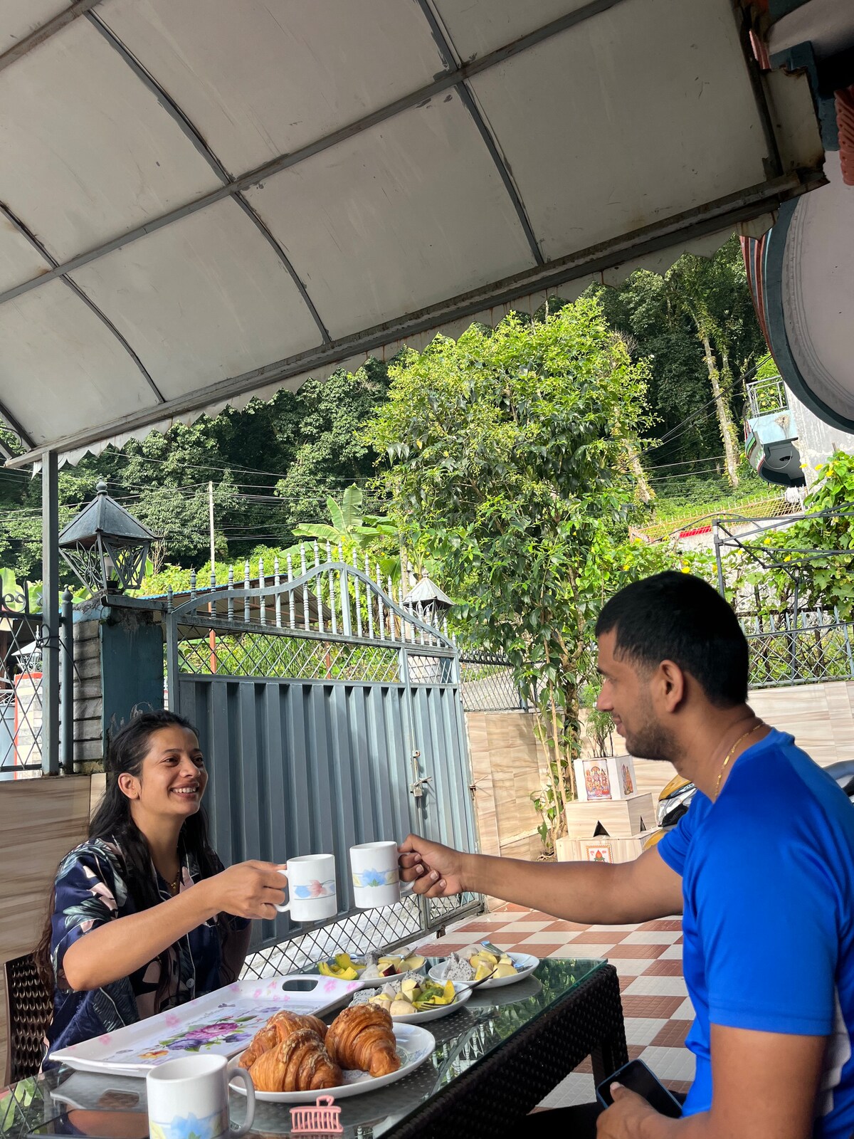 Cheerful 2 bed room flat with parking near forest. — photo