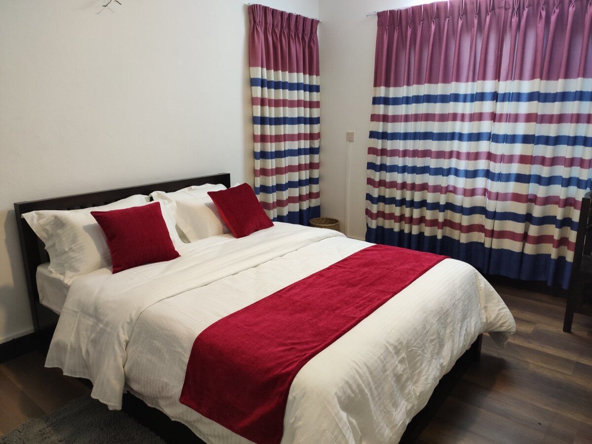 CMC-Uncle Pepe House-103