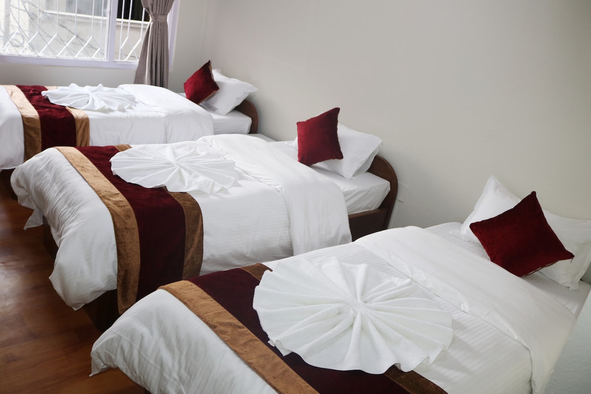 Triple room with Bathroom at Kathmandu Thamel — photo