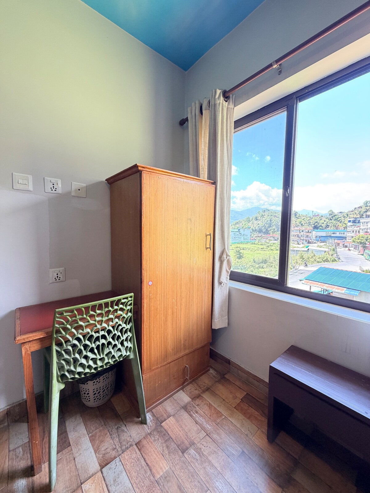 Budget Twin Room in Lakeside Pokhara — photo
