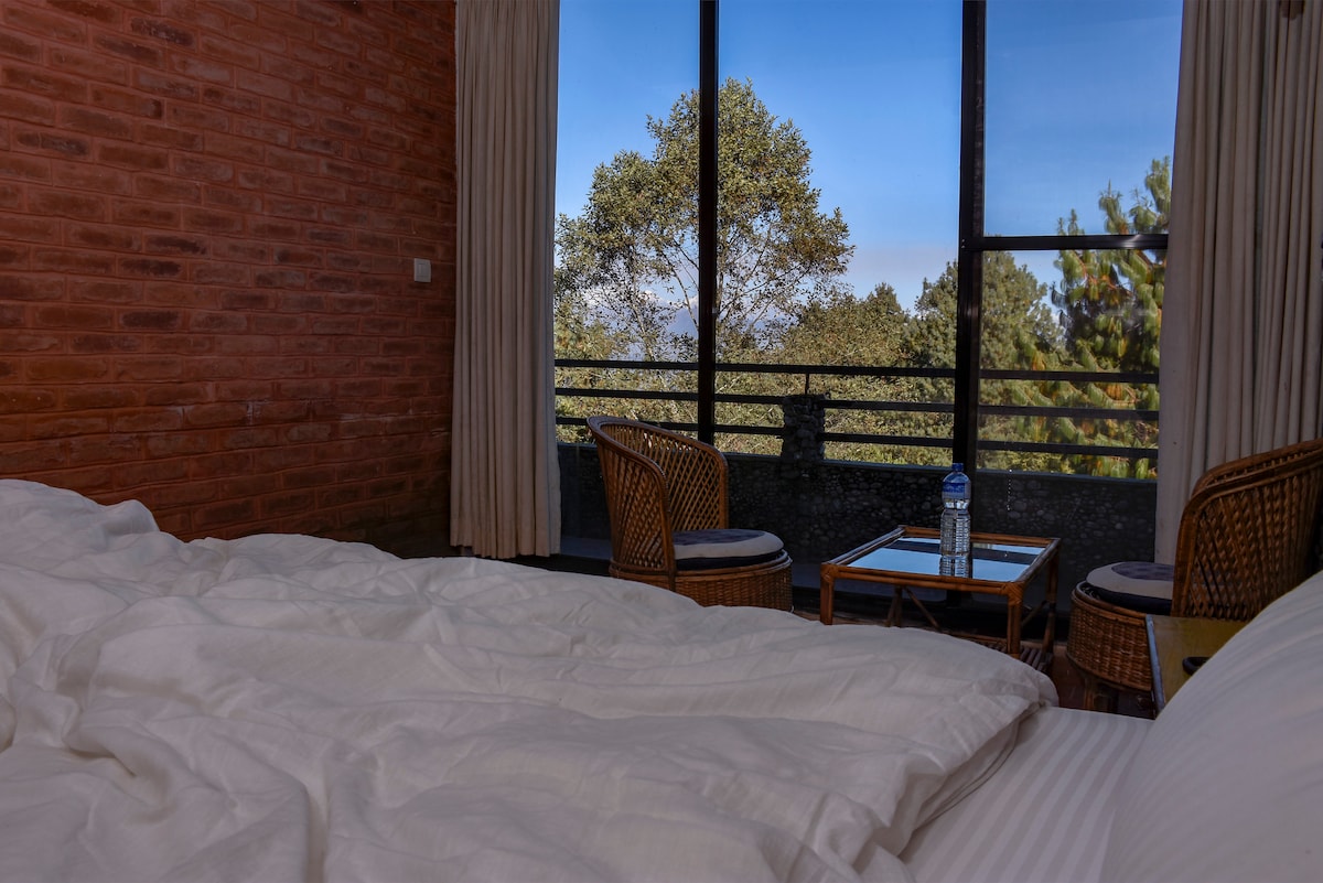 Nature Inspired Room at Nagarkot, Peaceful Cottage