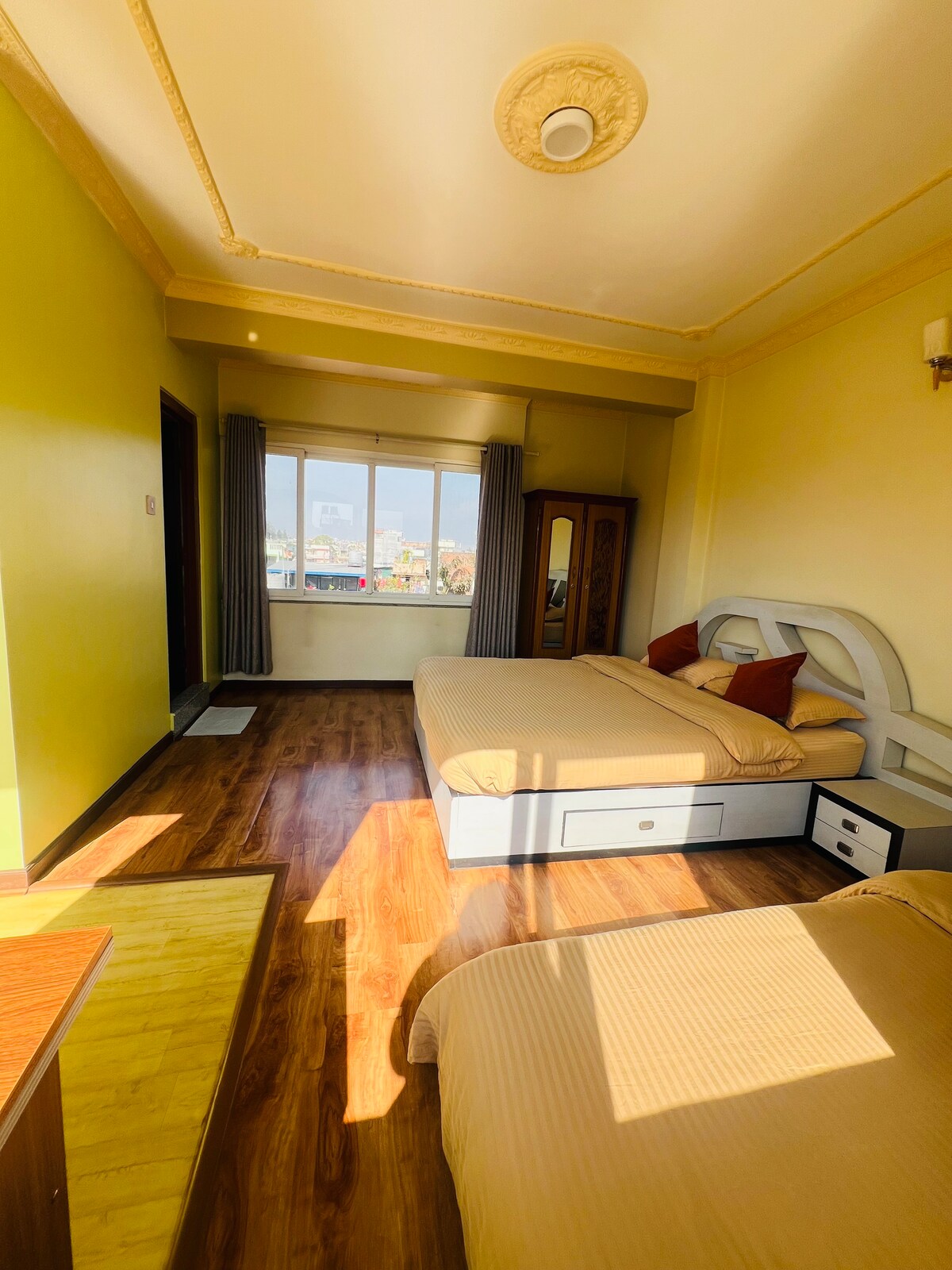 Sunny Rooftop Retreat | BigTerrace | 15 min Thamel