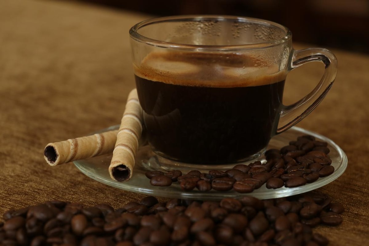 Beautiful room with city view and luxury breakfast — photo