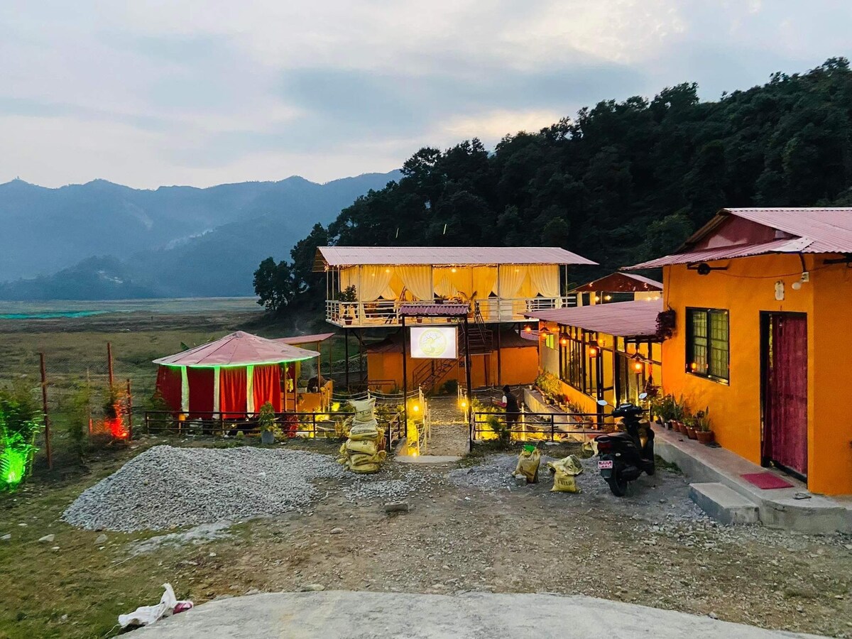 Elegant Escapes Retreat