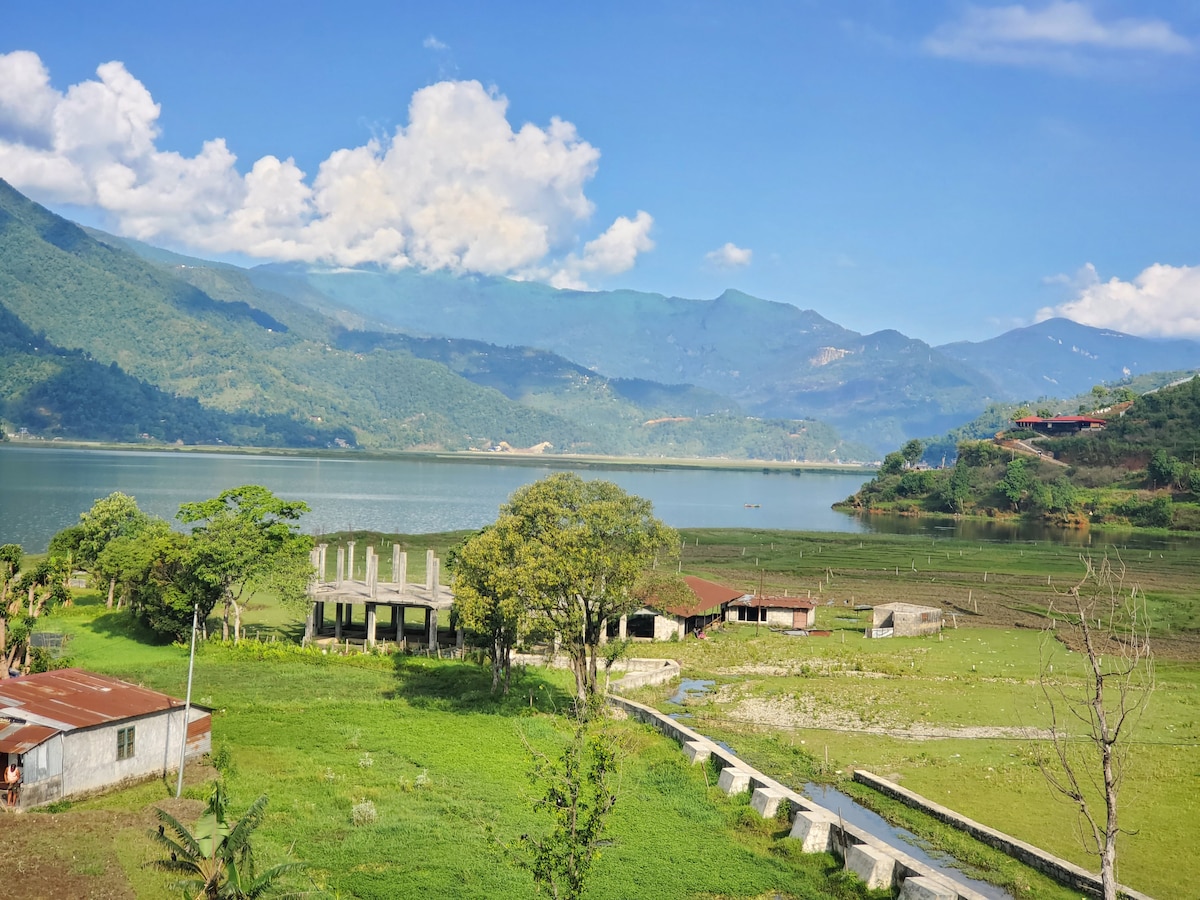 hotel waterside — photo