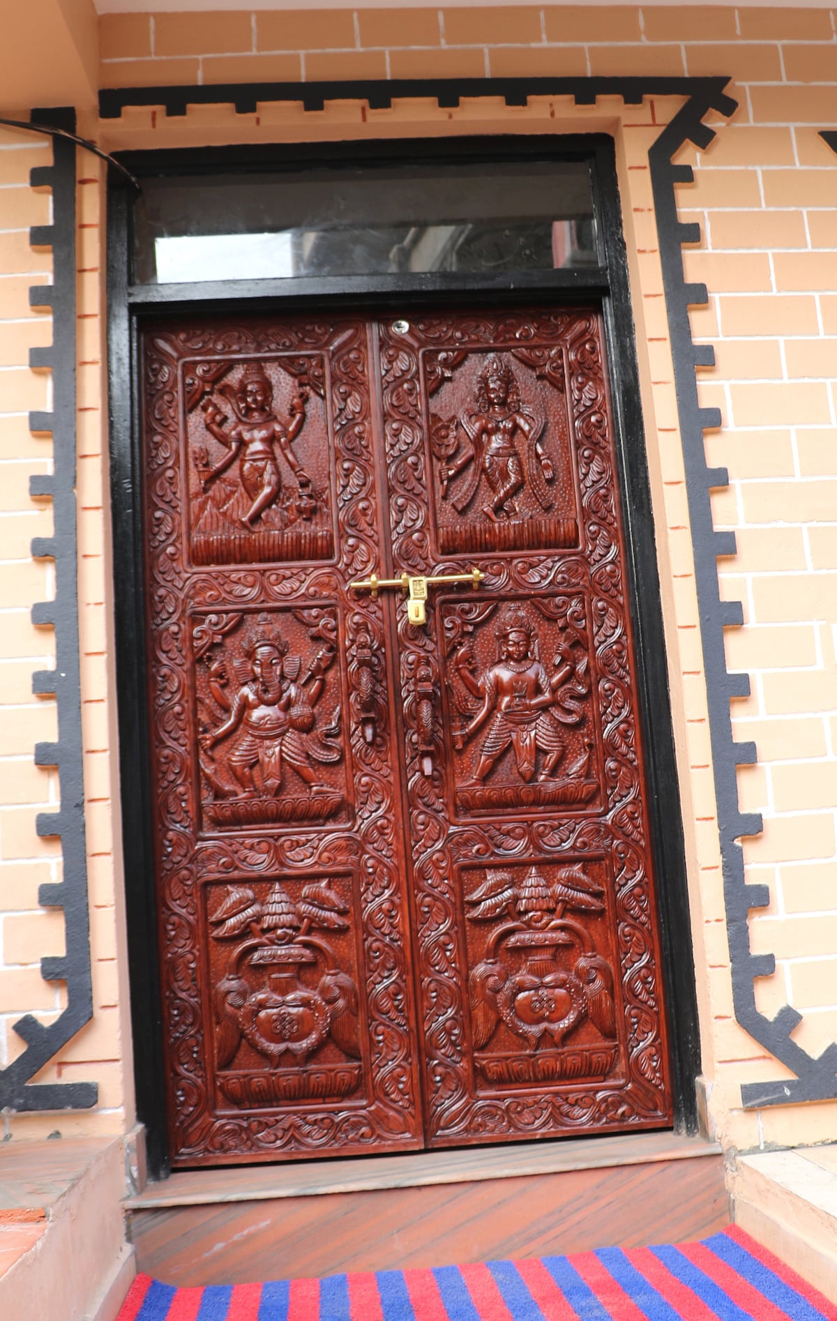 Room  with Great Views from the rooftop tables — photo