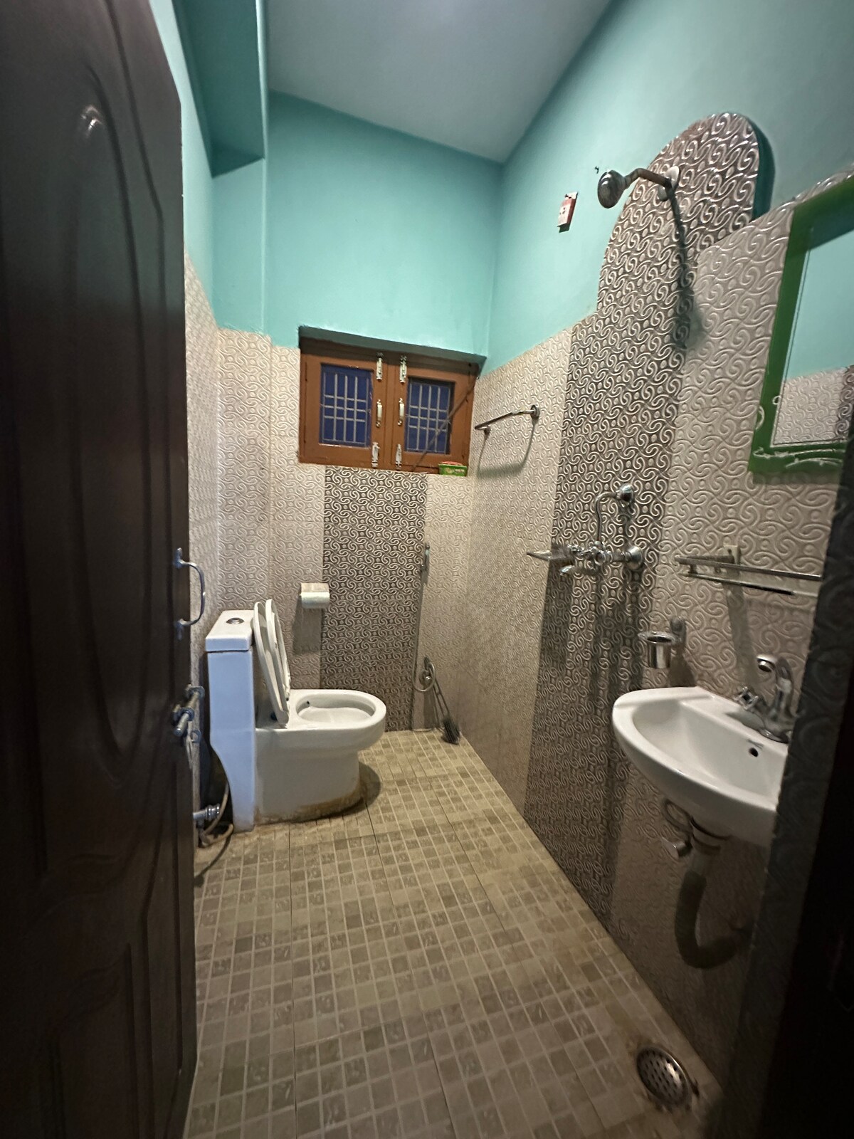 Modern, spacious apartment : Size 2BHK on Rent — photo