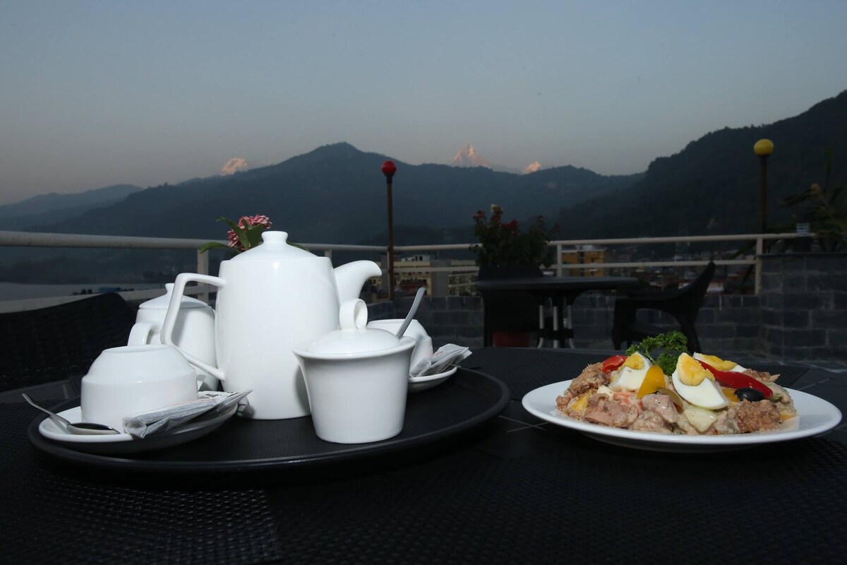 ASR & HSR Apt. — photo