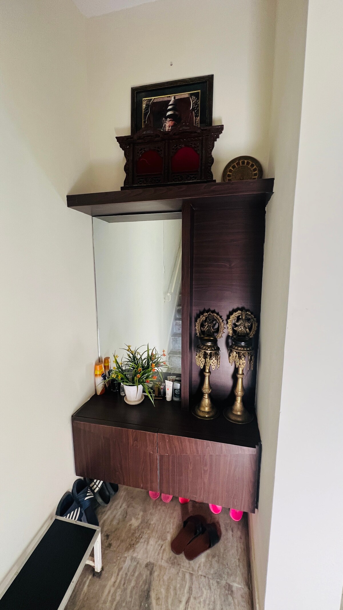 Fully furnished semi bungalow — photo