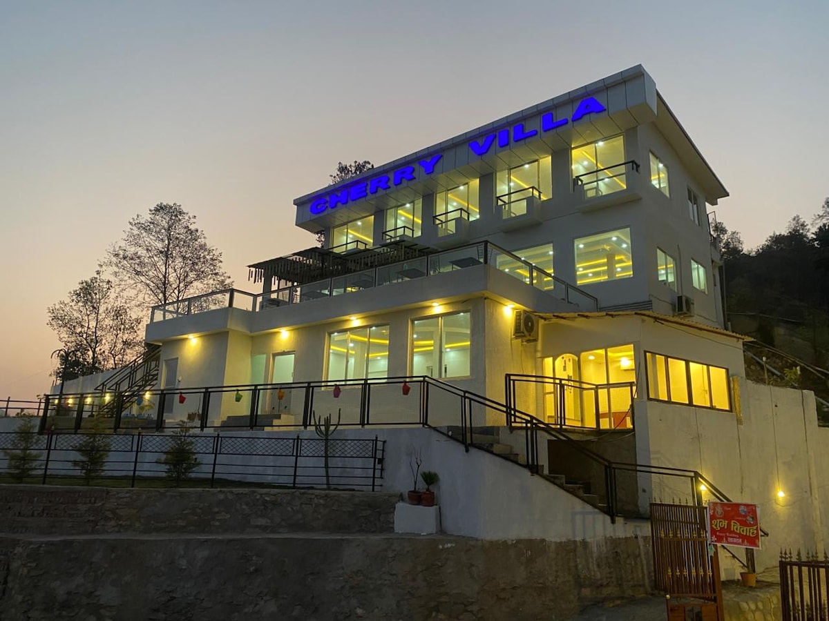 Restaurant/Rooms/Private Booking