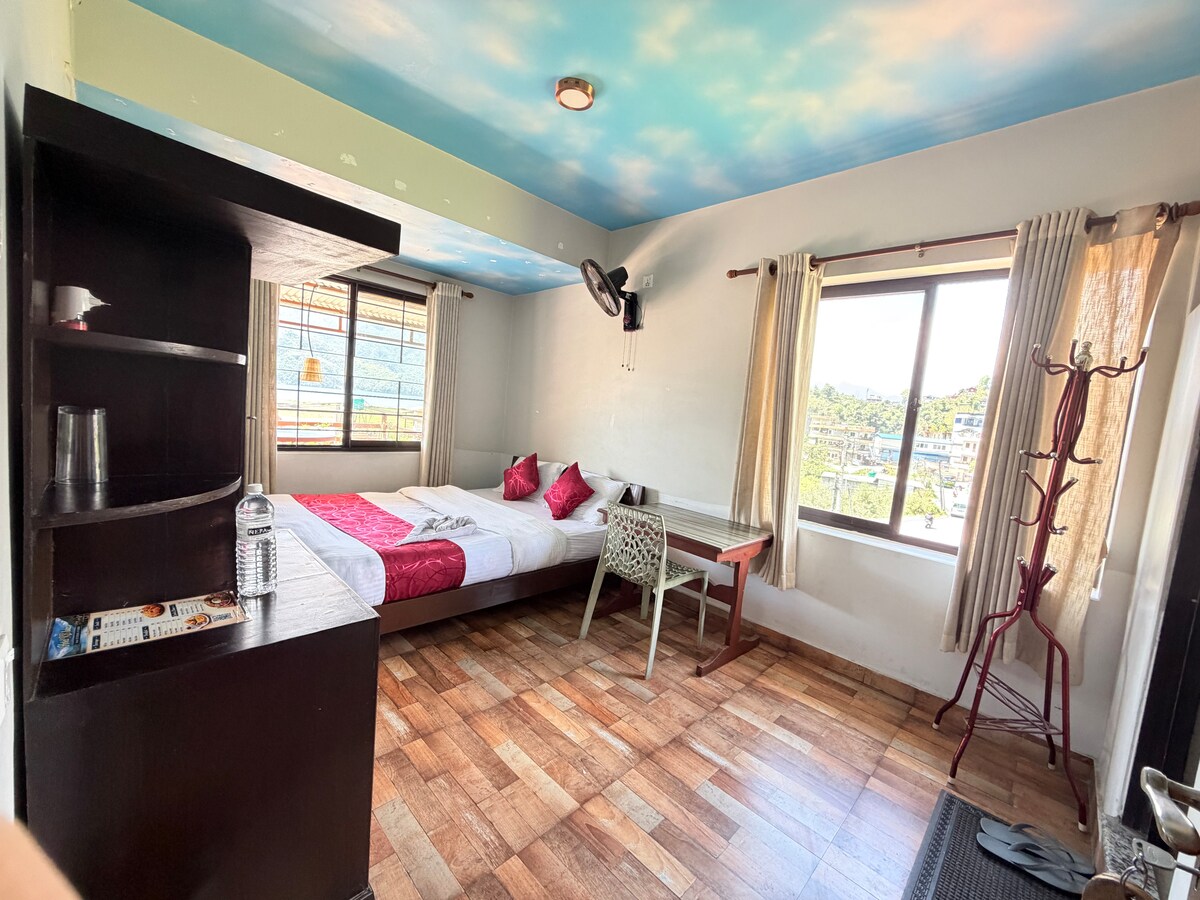 Comfortable Stay in Lakeside Pokhara — photo