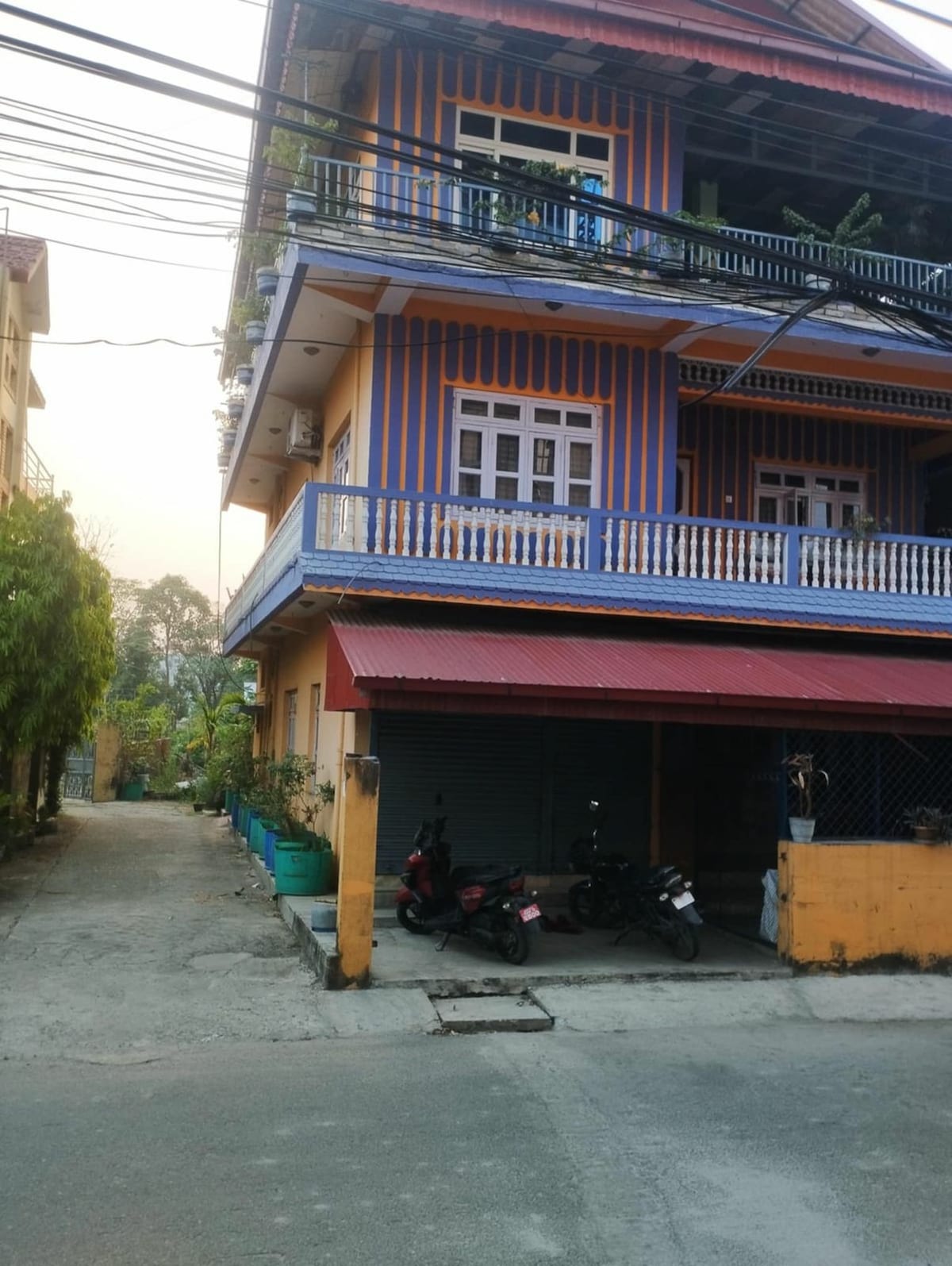 Aama Homestay Affordable AC Room with kitchen