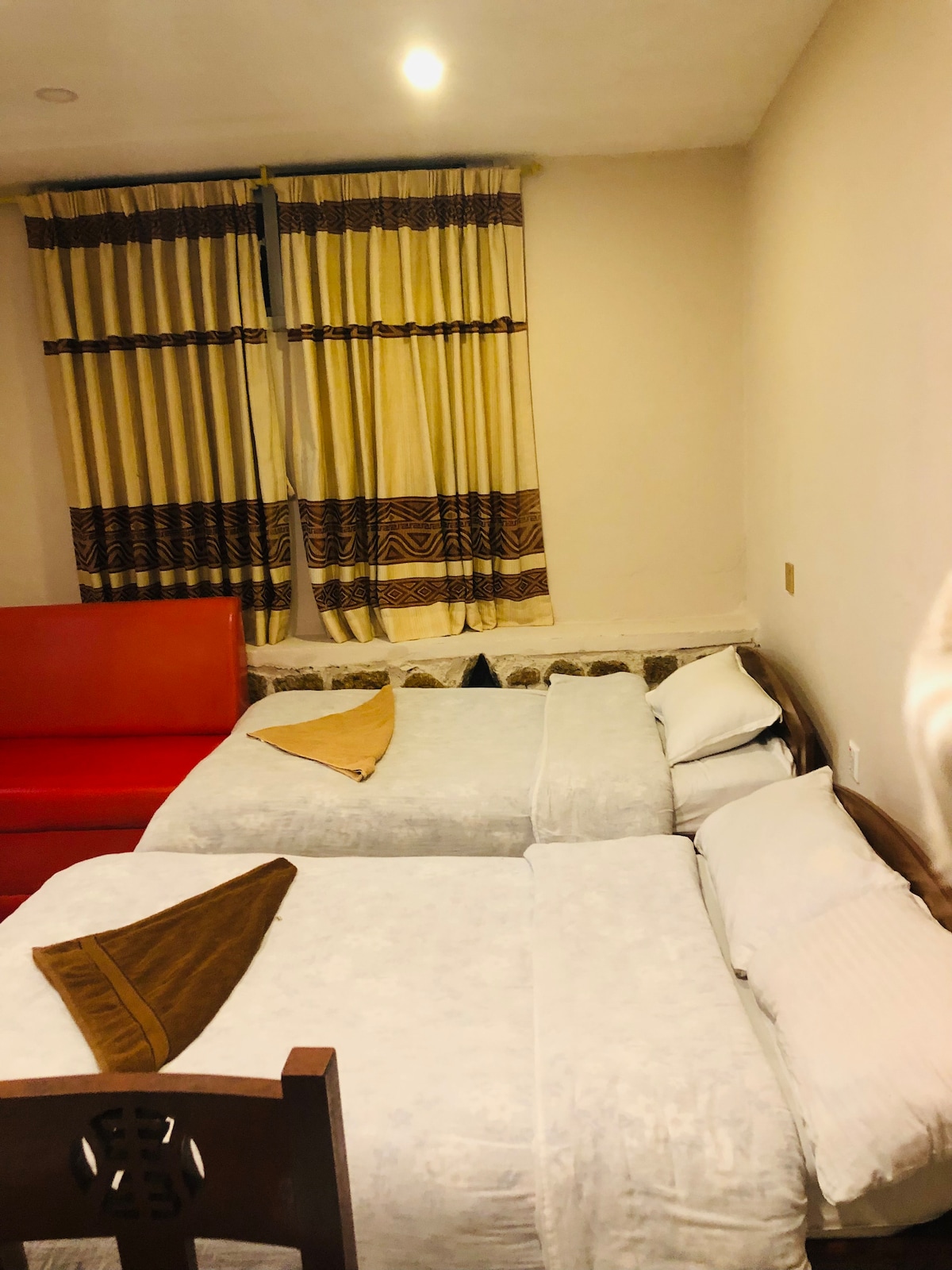 Cabin with balcony and lakeview — photo