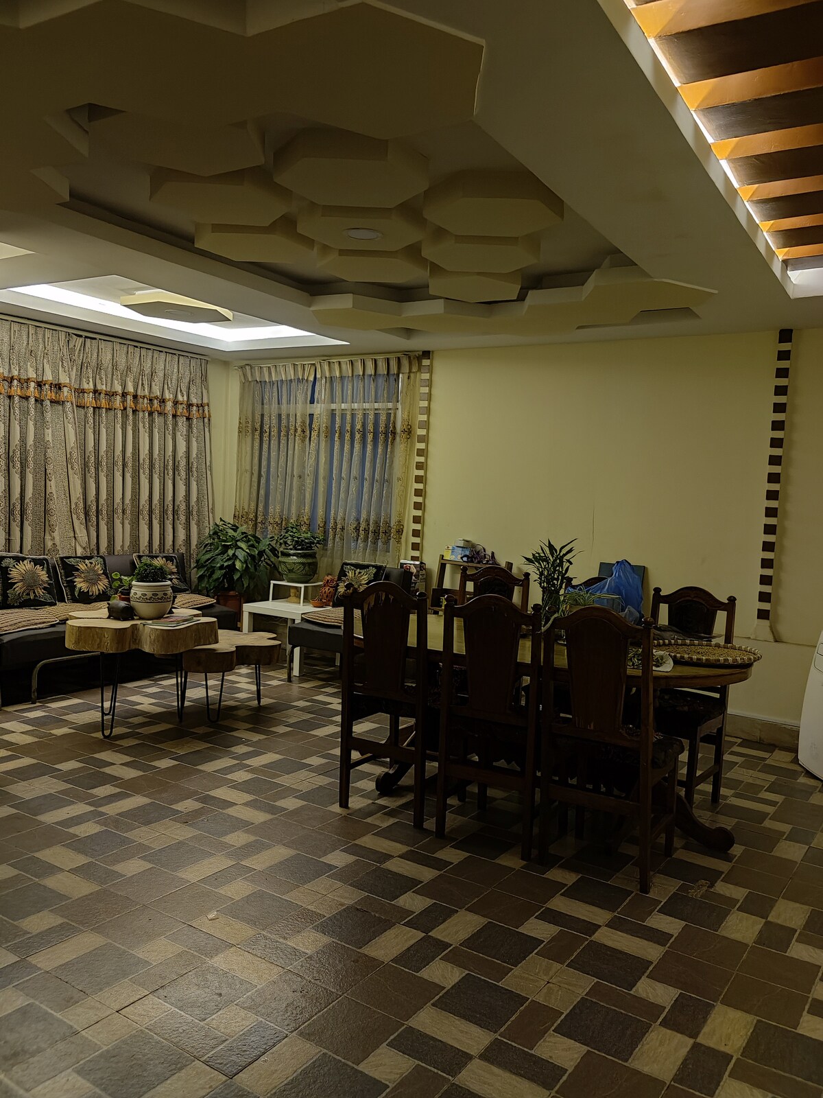 Sun-drenched room in a quiet Gothatar home. — photo