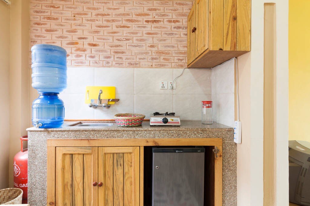 Sweet sunny studio/private balcony — photo