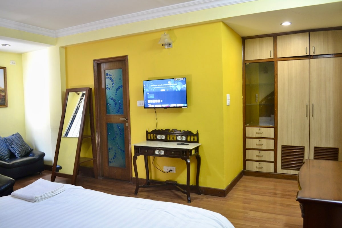 Master Suite in Maharajgunj|Balcony+ Private Gym — photo