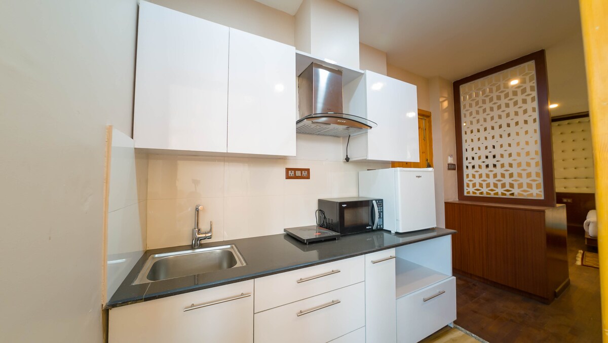 Deluxe Premium Studio Apartment