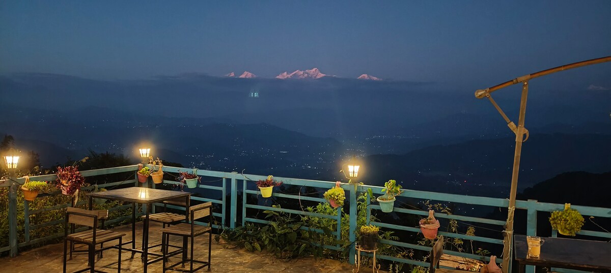 Arrive as a guests and leave like friends — photo