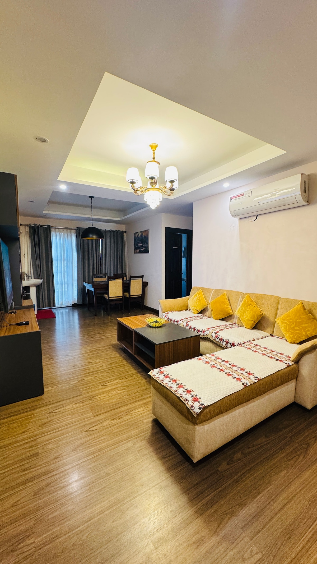 Tutmey HomesPremium Luxury Retreat in Pokhara-I — photo