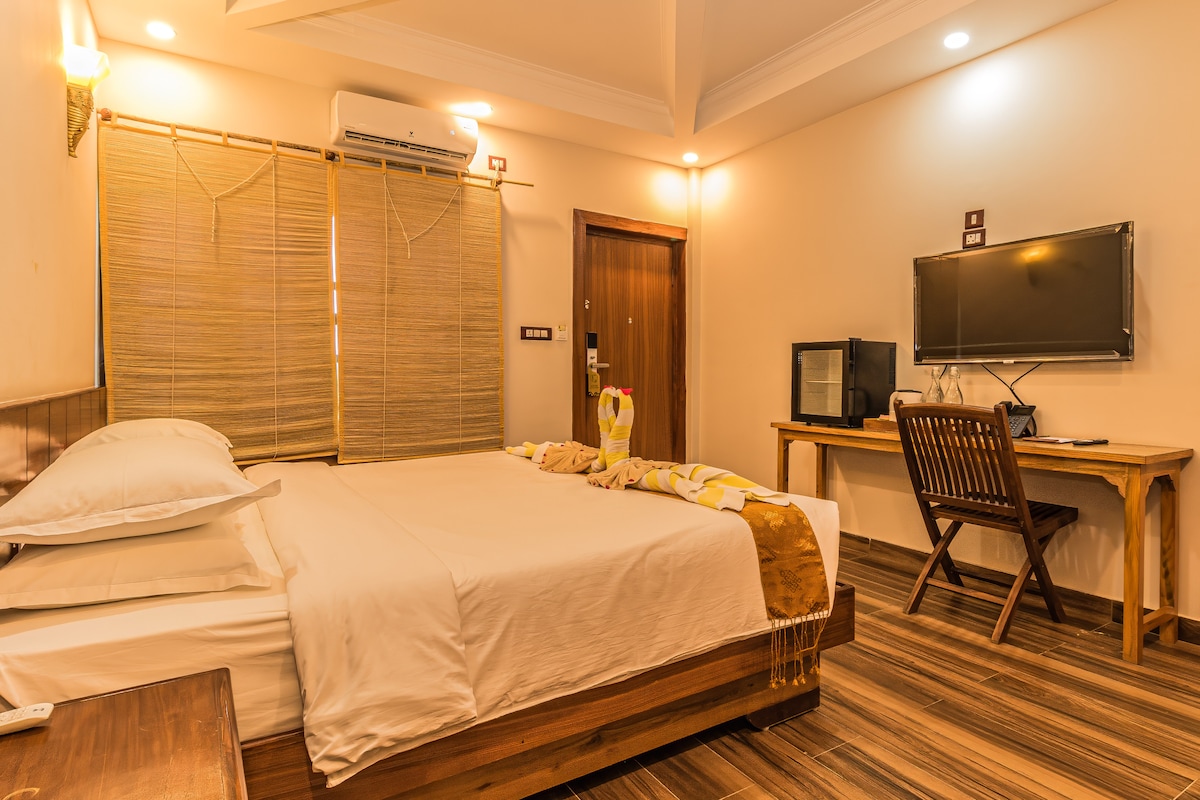 Kasturi Superior King - Munal and Mayur Resort