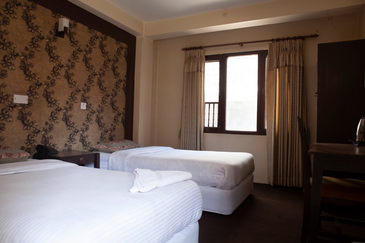 Urban Deluxe twin — photo