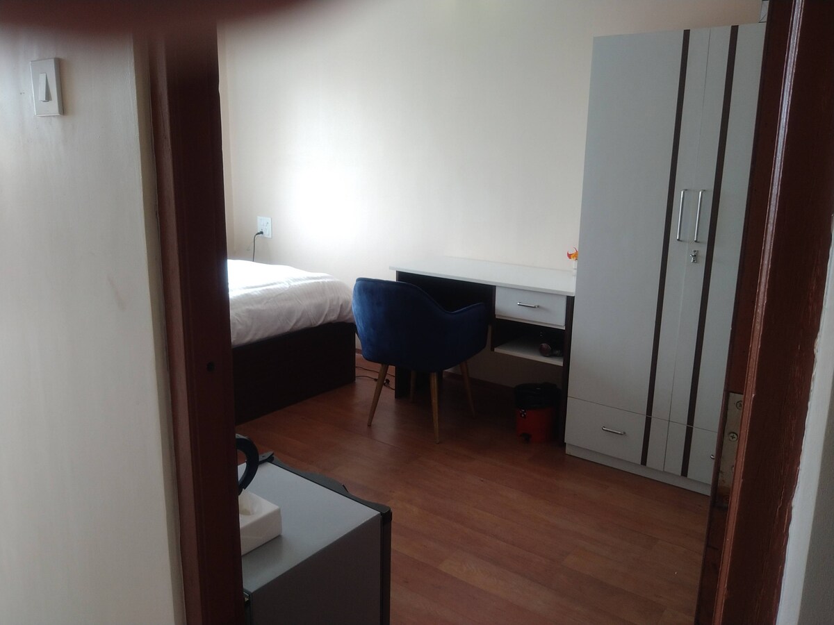 Cozy Private Room｜Homestay Near Phewa Lake｜101 — photo