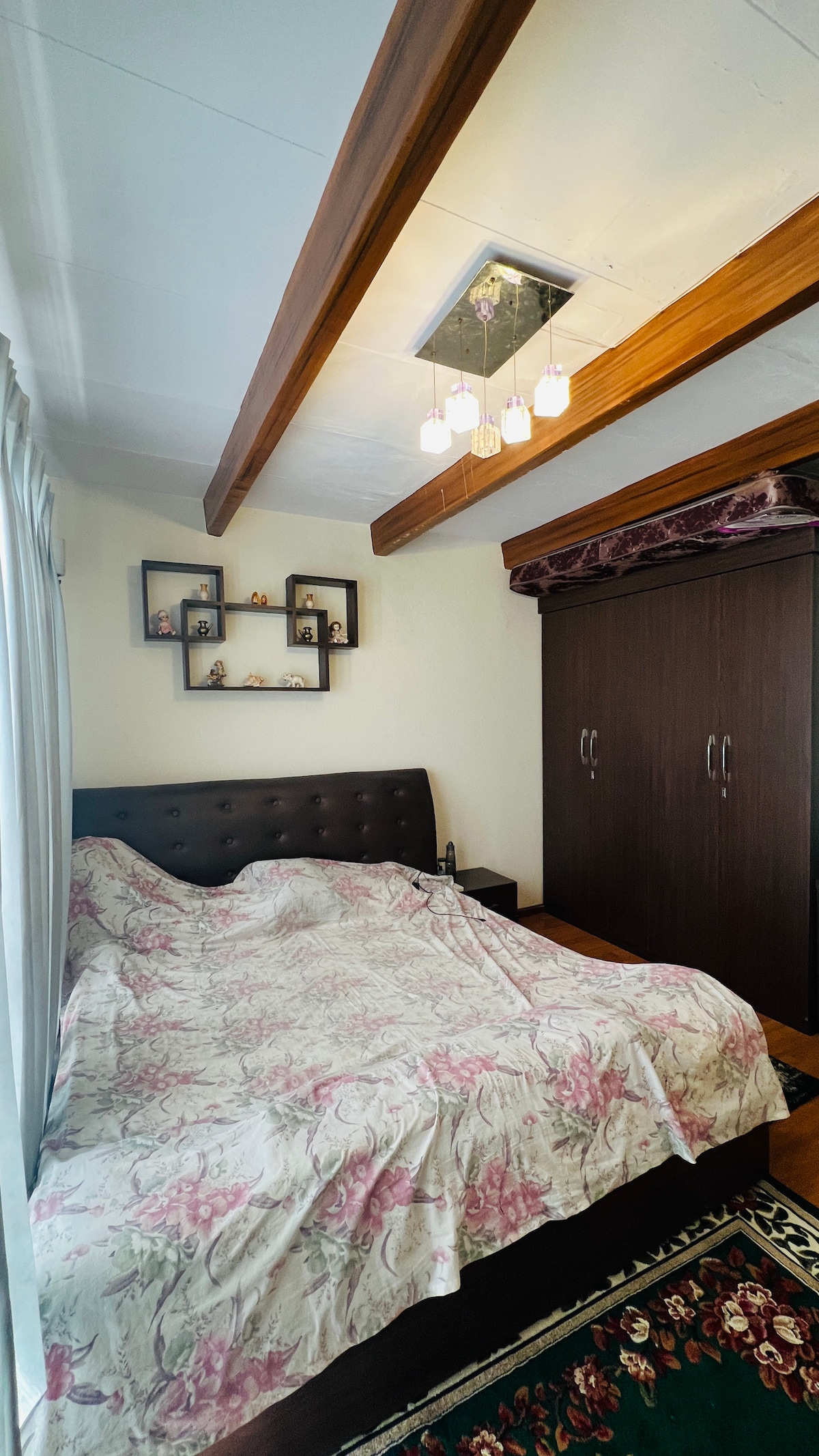 Fully furnished semi bungalow — photo