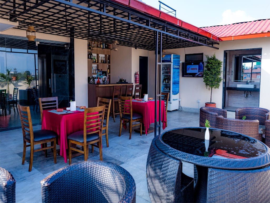 Private Double Deluxe Room at Hotel Monty's — photo