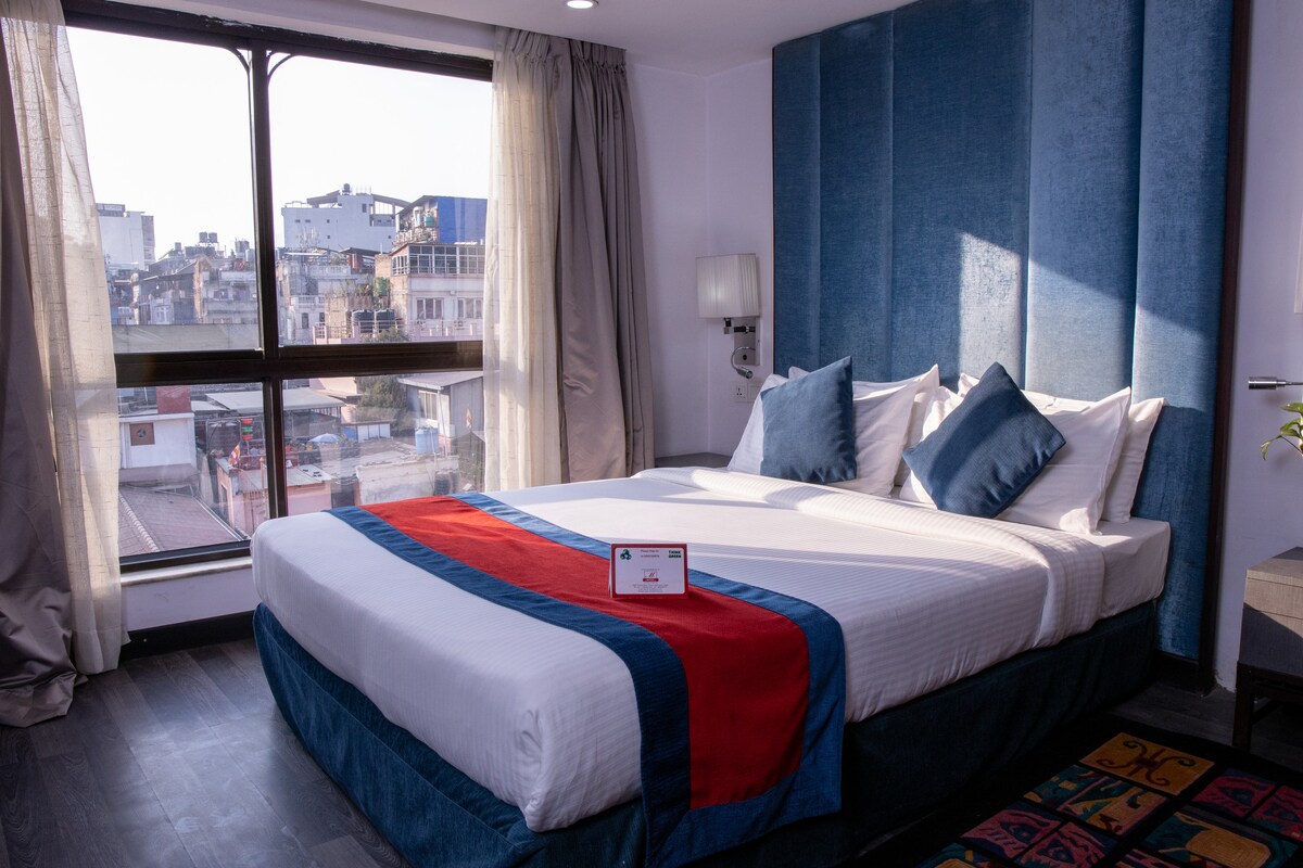 Private Double Deluxe Room at Hotel Monty's — photo