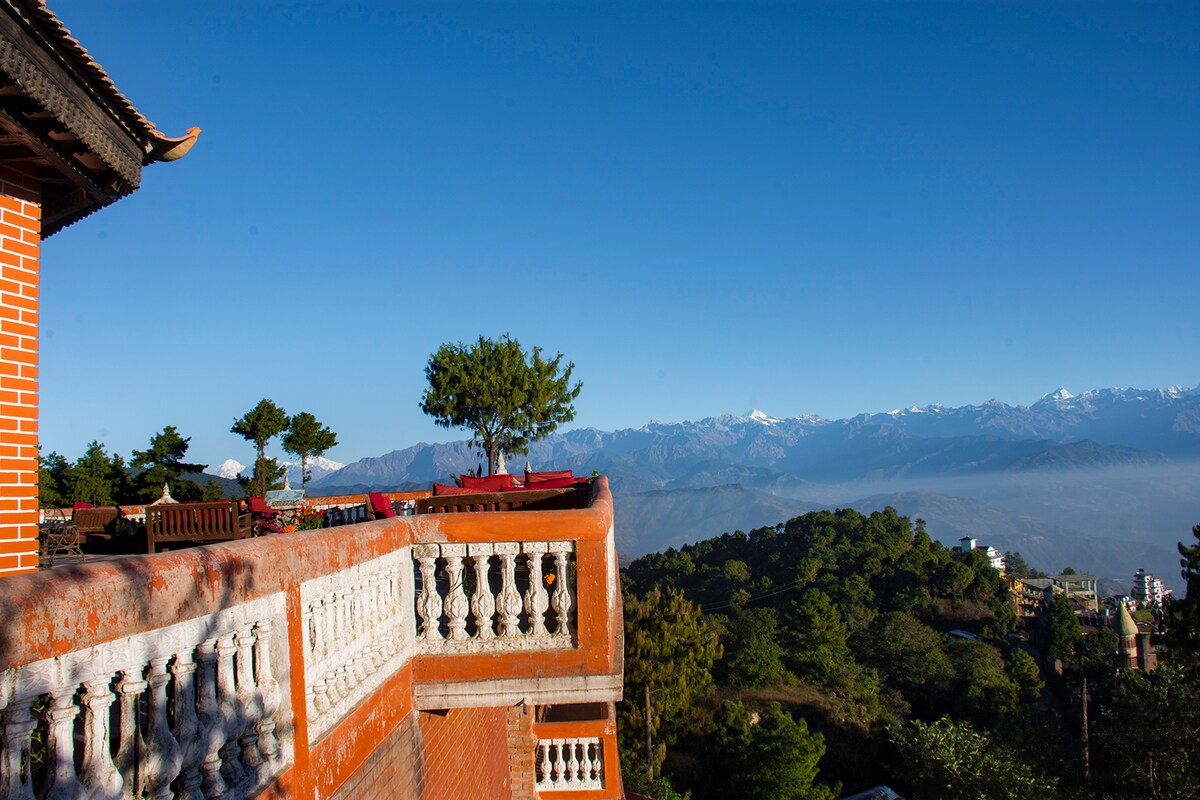 Peaceful cottage, Mountain facing room — photo