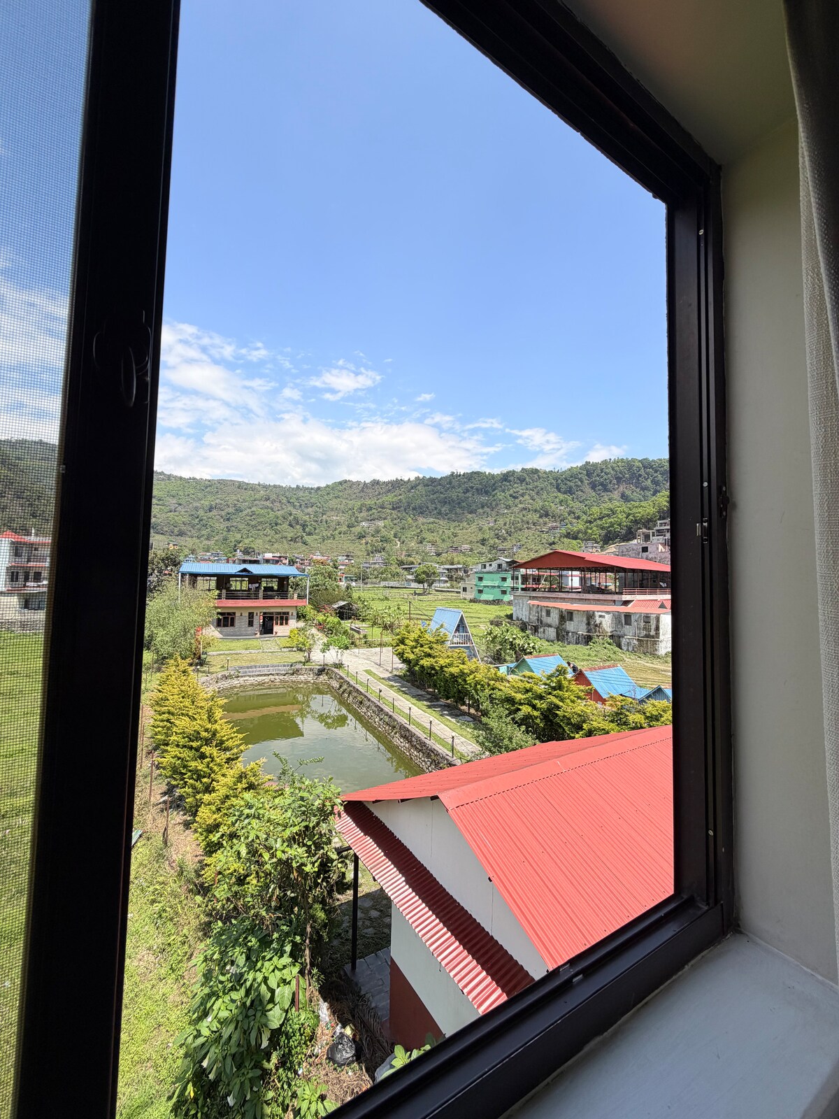 Budget Stay Twin Beds Lakeside Pokhara — photo