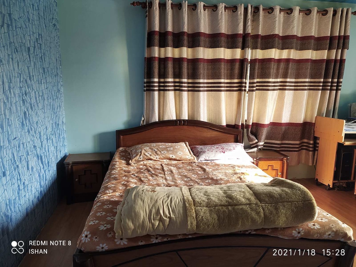 You will find a very homely environment