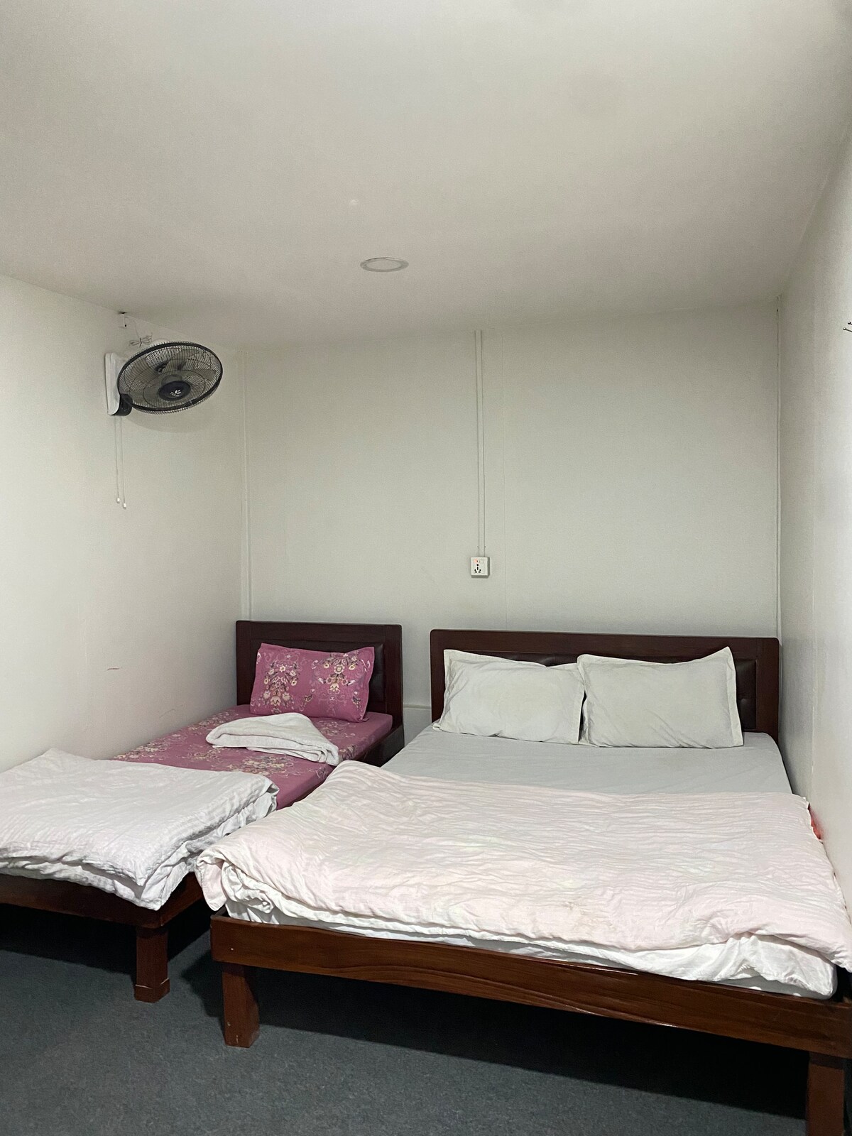 Hotel Rojmani — photo