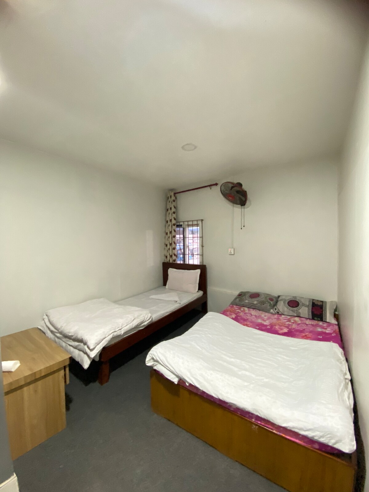 Hotel Rojmani — photo