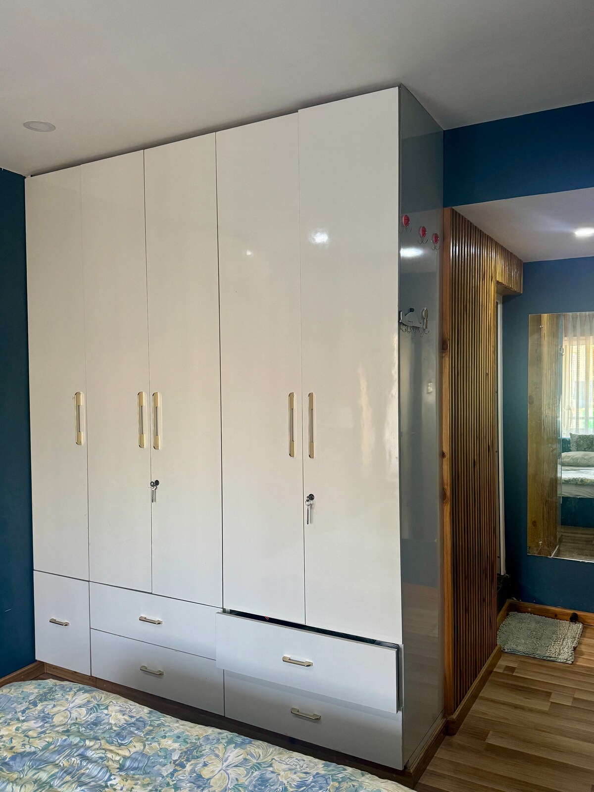 Modern 2BHK in Prime Location — photo