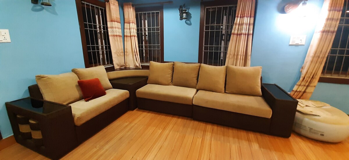 Entire two flat bungalow house (2000 Sq.ft) Space — photo