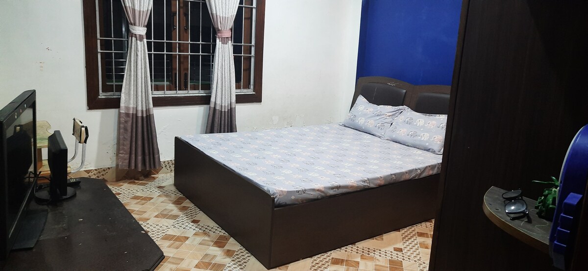 Entire two flat bungalow house (2000 Sq.ft) Space — photo